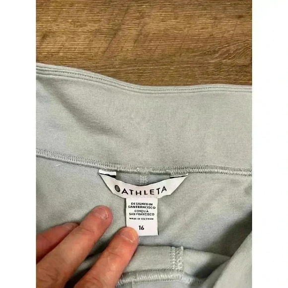 Athleta Eastbound Wide Pants Women's 16 Light Blue Pull On Stretch Athleisure - Picture 4 of 10